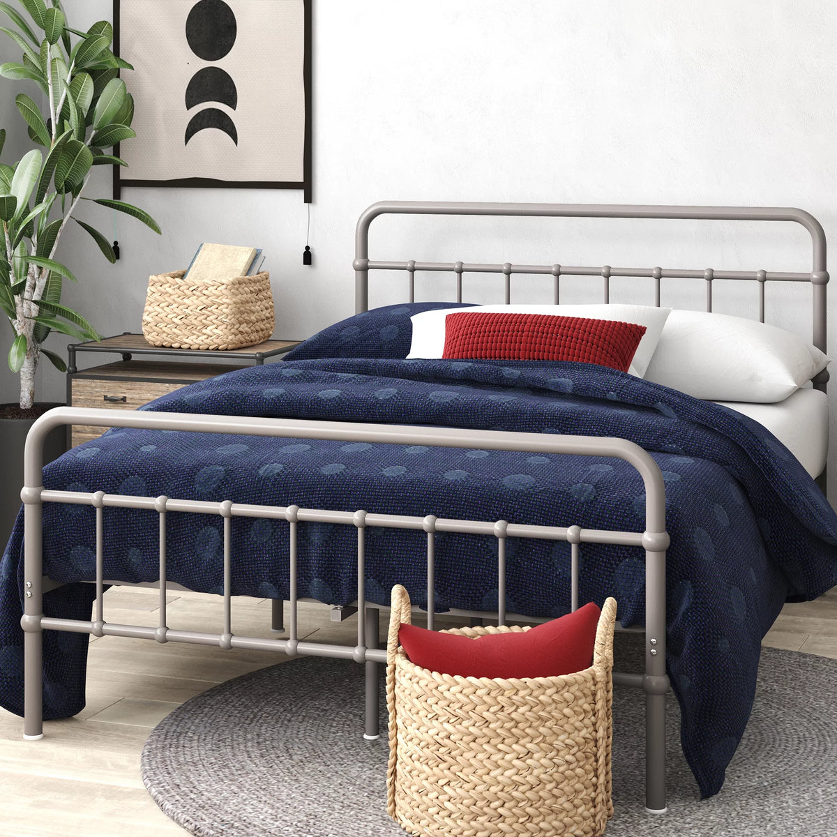 White Queen Metal Platform Bed Frame E795