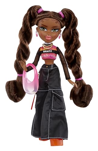 Sasha Fashion Doll with 10 Accessories and Poster U2135