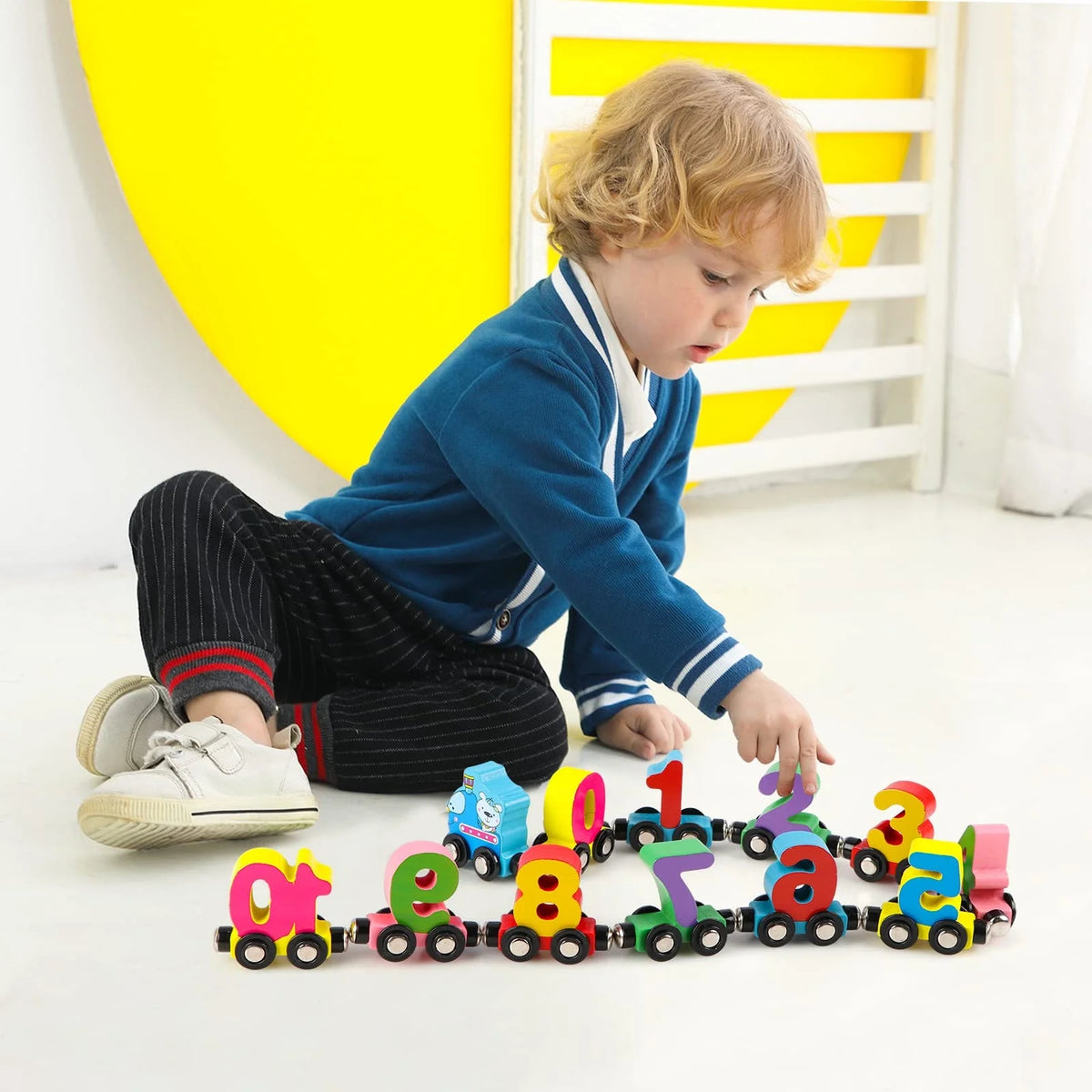 Wooden Magnetic Small Train Building Blocks Puzzle Toys Y674641